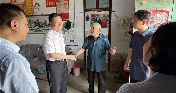鄭州輕工業大學黨委書記張志堅一行來范縣開展定點幫扶專題調研