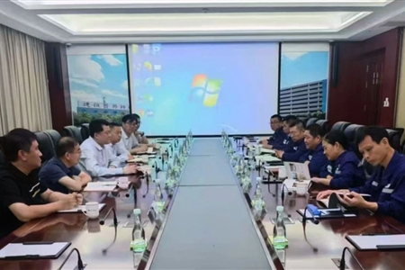 范縣縣委書記王小鵬帶隊赴聊城市魯西化工集團溝通對接工作